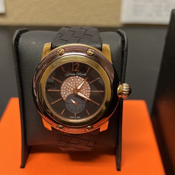 Glam Rock watch with diamonds - Picture 4 of 8